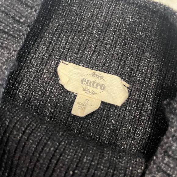 EUC Entro Black Boxy Crop Short Sleeve Sweater Size S - Picture 5 of 7